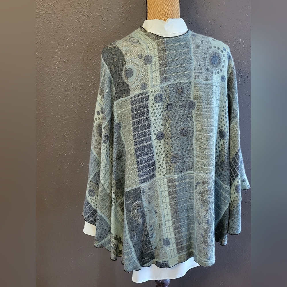 Cashmere Shawl/Wrap In Seafoam/Teal/Charcoal Geometric Design One Size - Picture 6 of 9